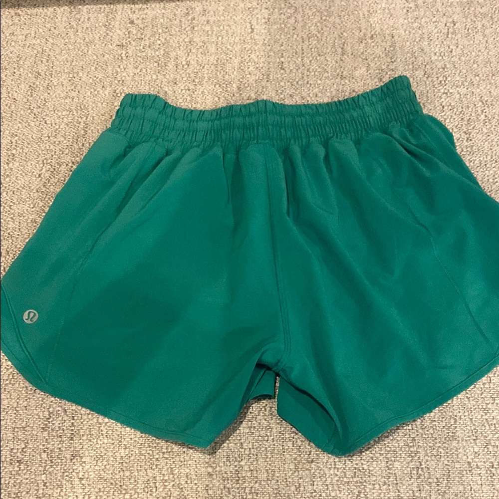 lululemon athletica Hotty Hot 4in inseam, size 4, Green